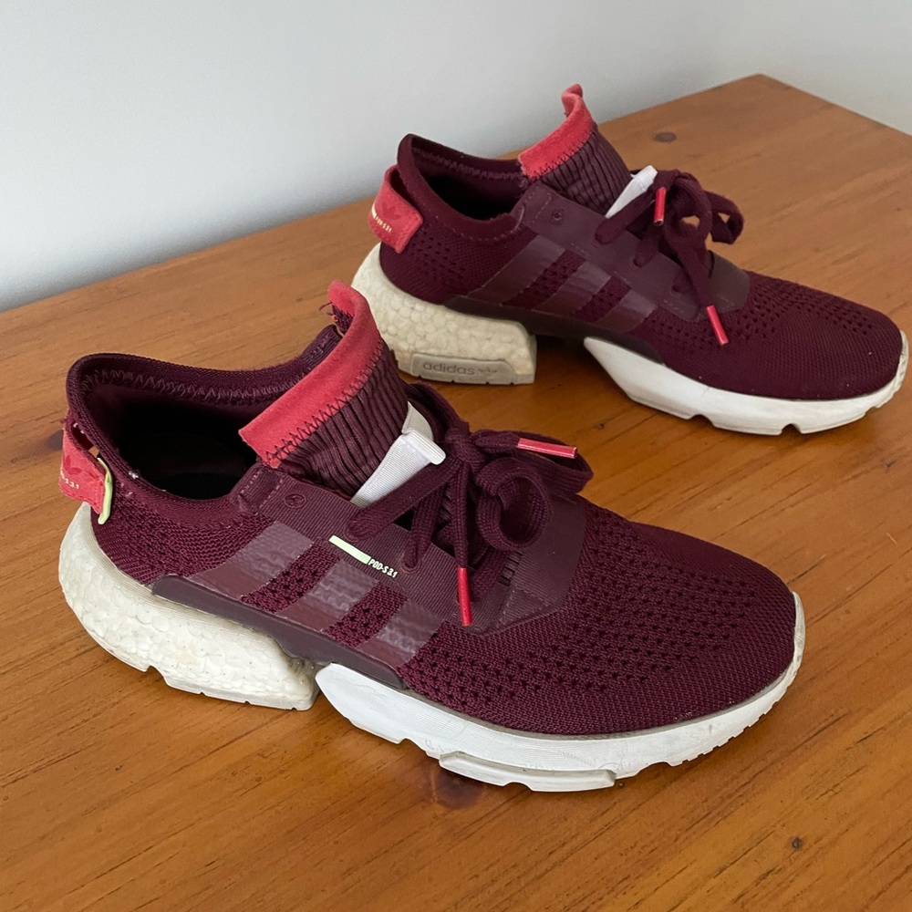 Adidas tennis shoes
